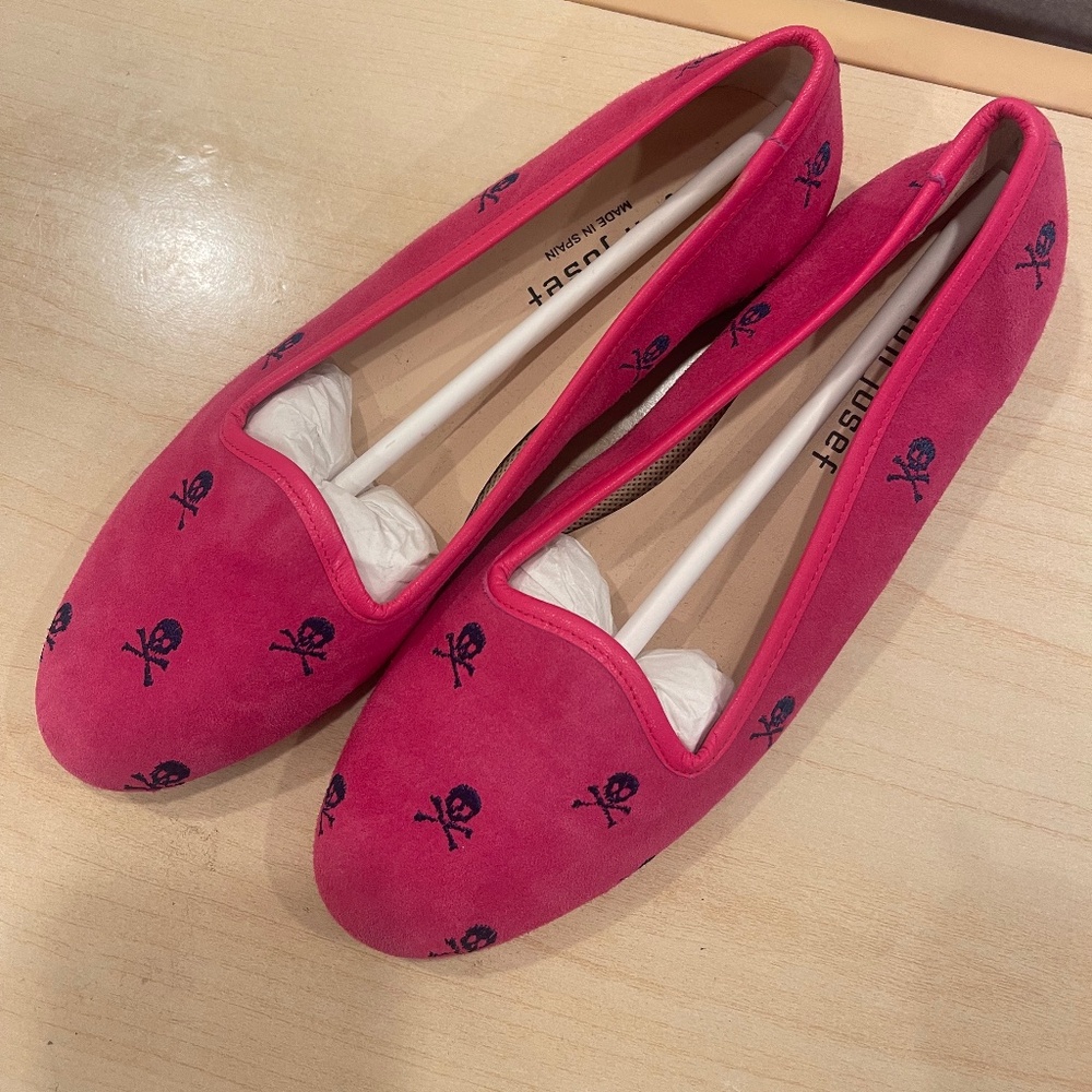 Brand new Jon Josef suede flats